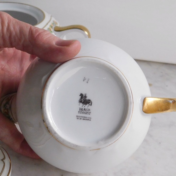 Black Knight Porcelain Cream and Sugar Set - Picture 5 of 9